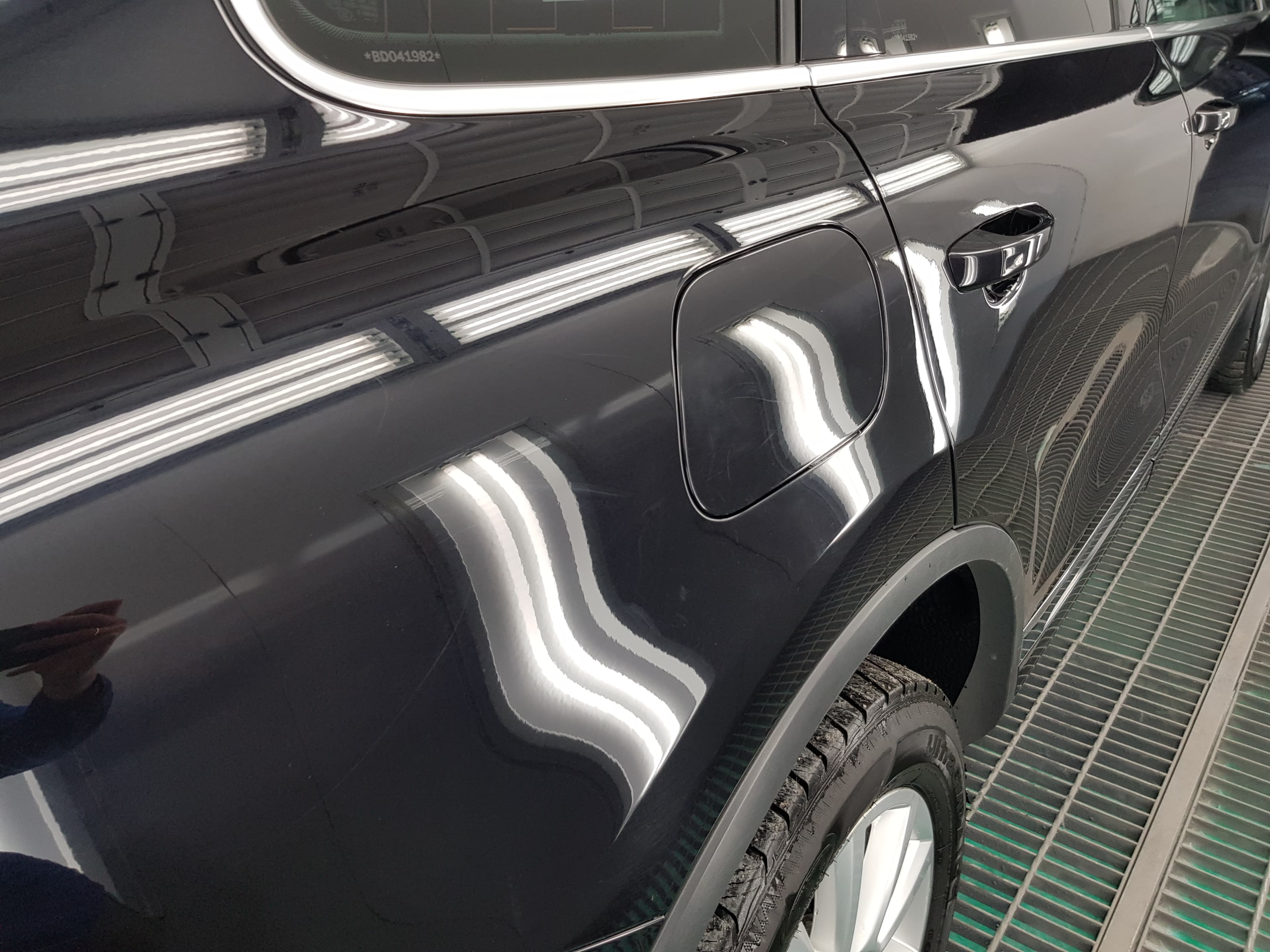 Automašīnas virsbūves pulēšana