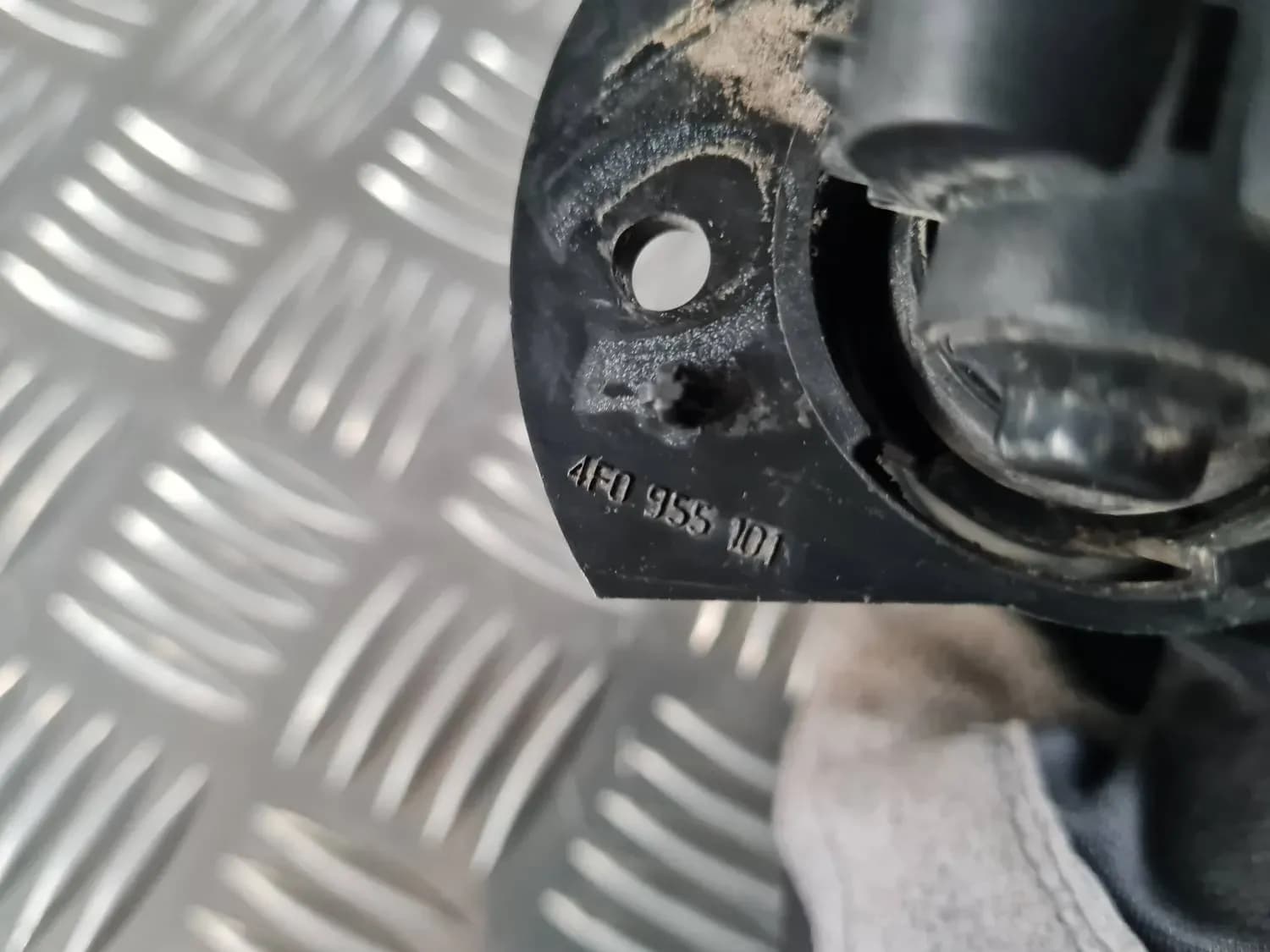 Pesurin suutin AUDI A6 2008 - foto 2