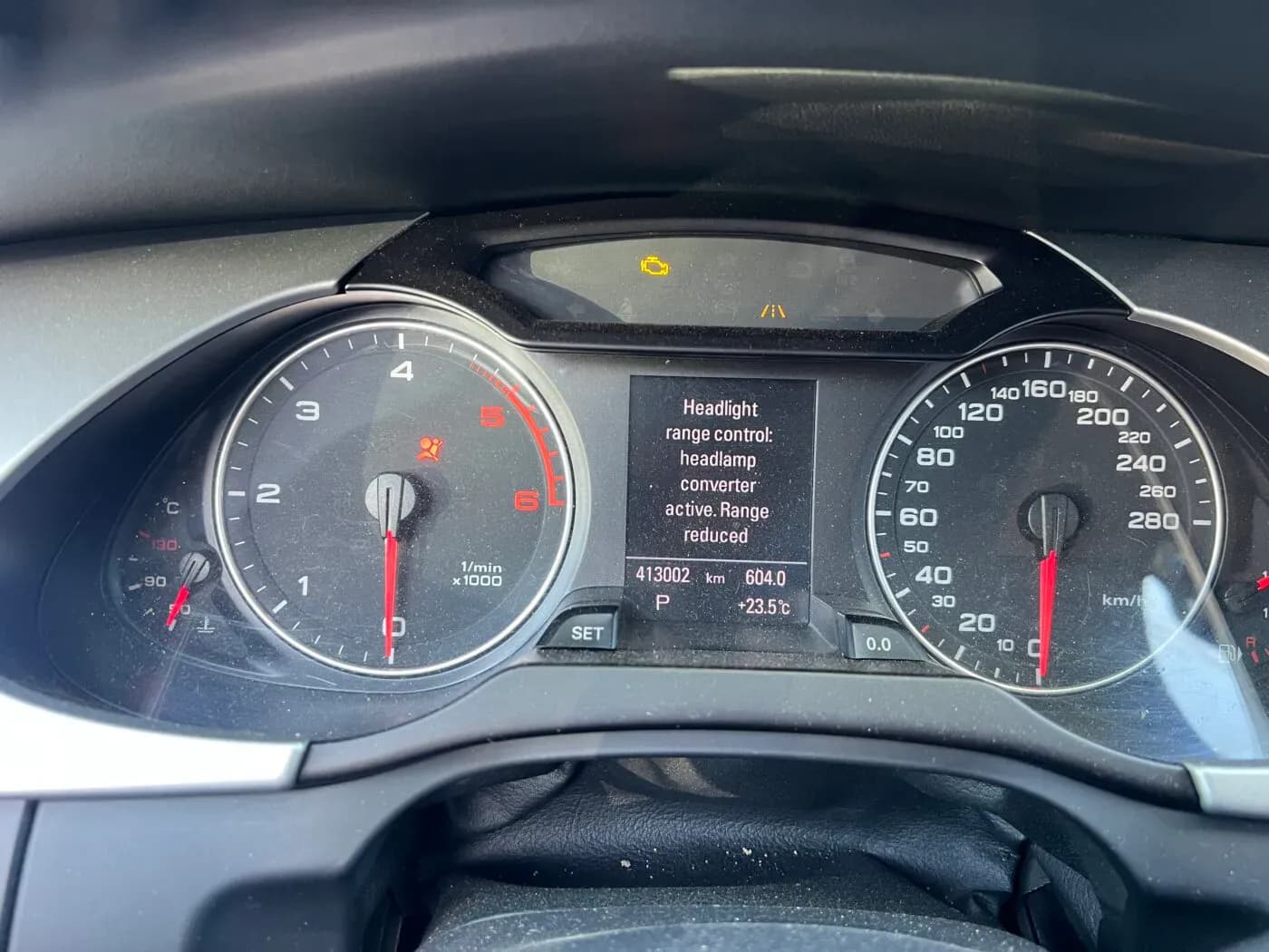 Kuva puretusta autosta 1