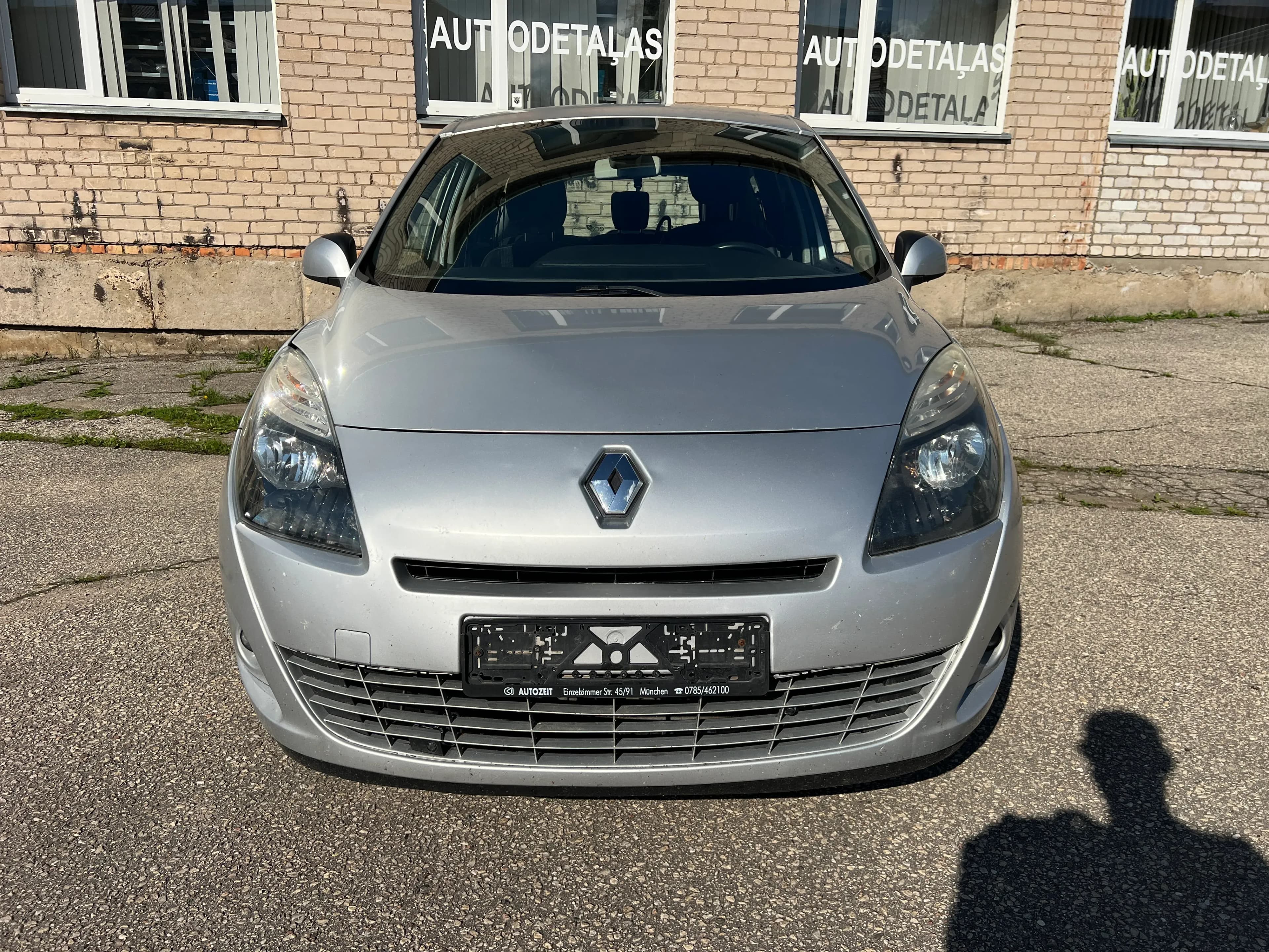 Kuva puretusta autosta 3