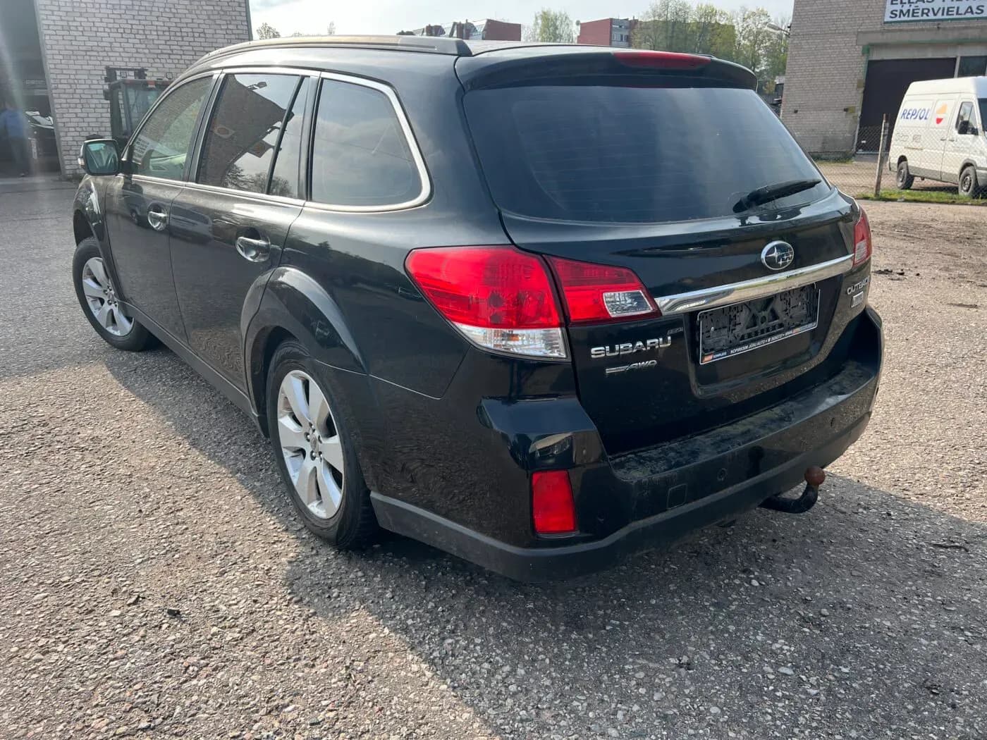 Kuva puretusta autosta 2