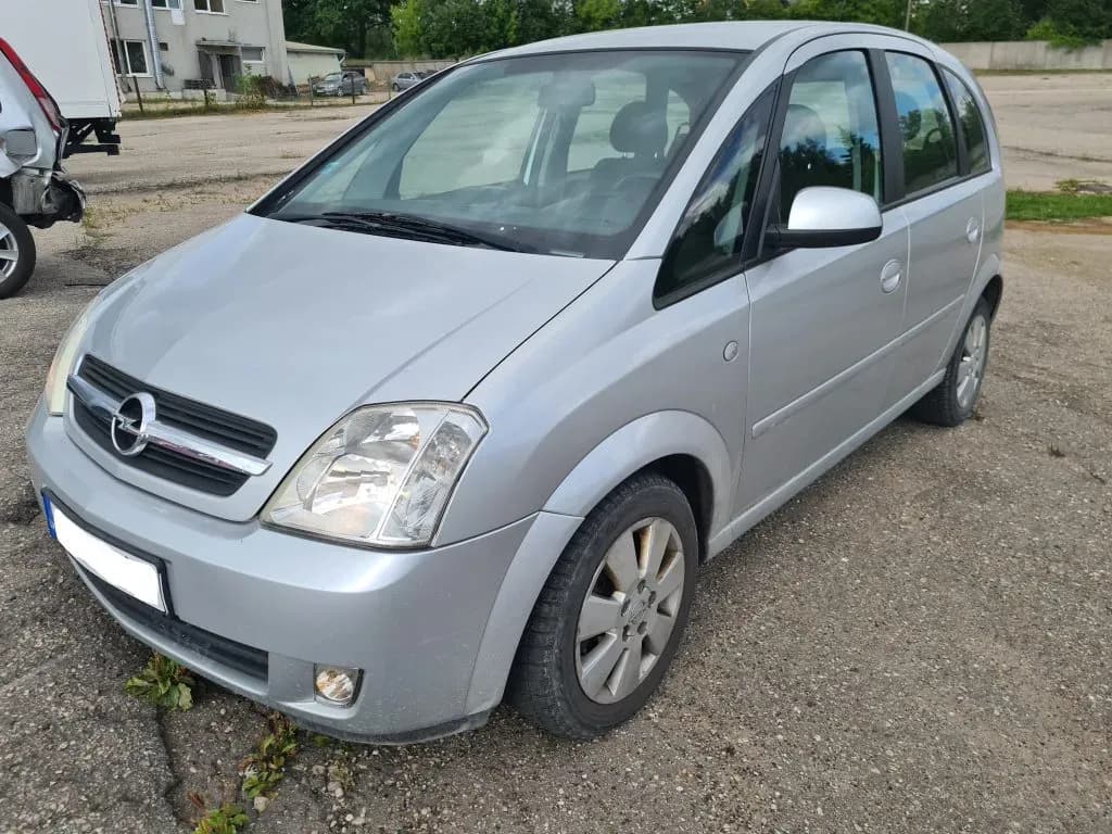 Kuva puretusta autosta 1