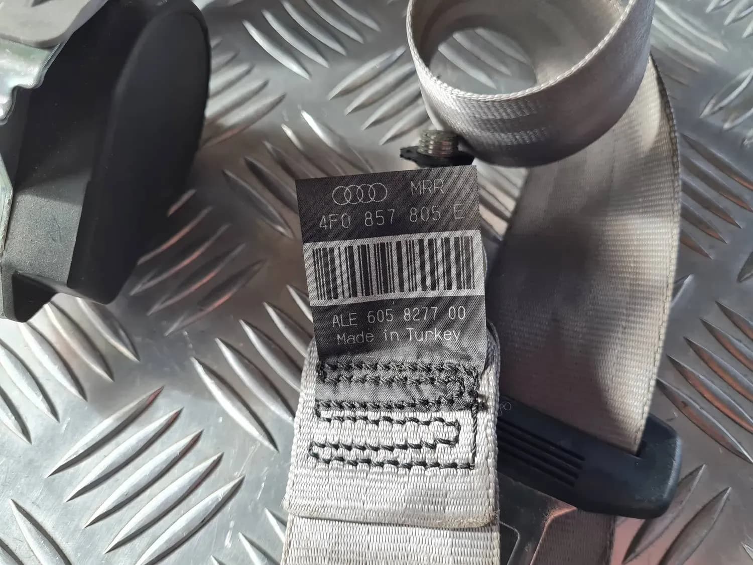 Vasen takaistuimen turvavyö AUDI A6 2008 - foto 2