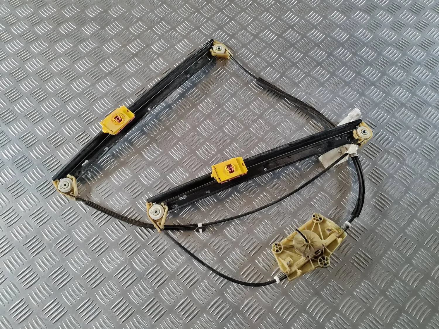 Ikkunan nosto edessä oikealla AUDI A6 2008 - foto 2