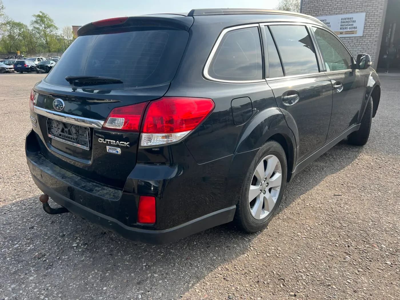 Kuva puretusta autosta 4
