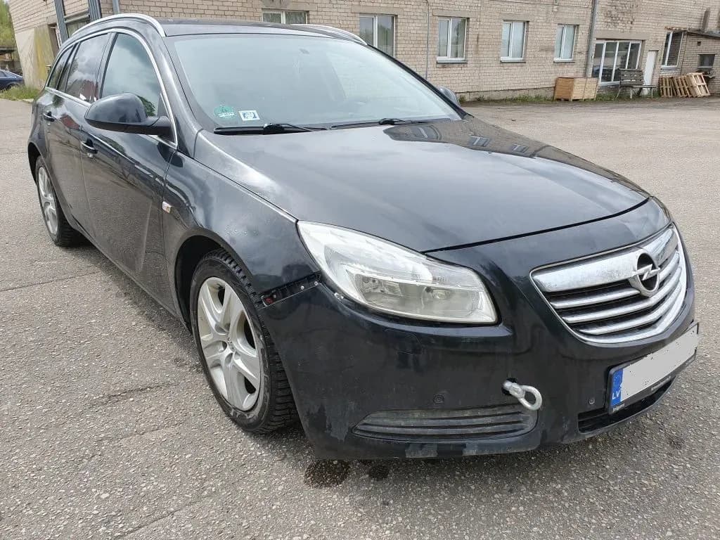 Kuva puretusta autosta 1