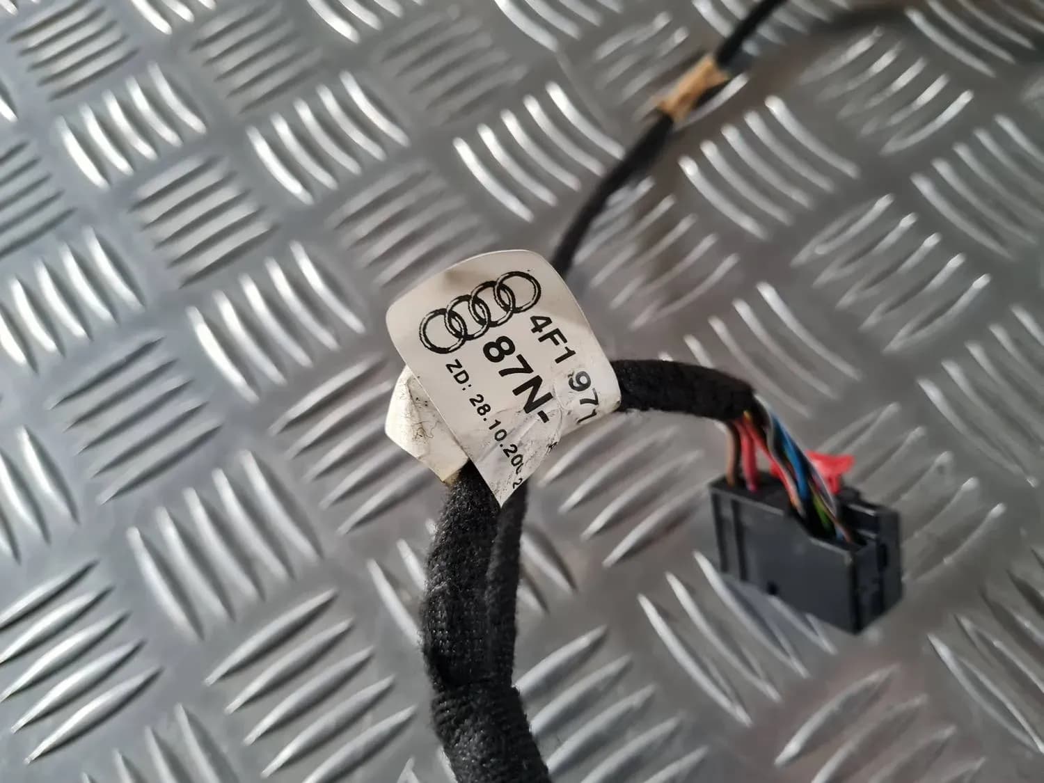 Oven johdot AUDI A6 2008 - foto 2