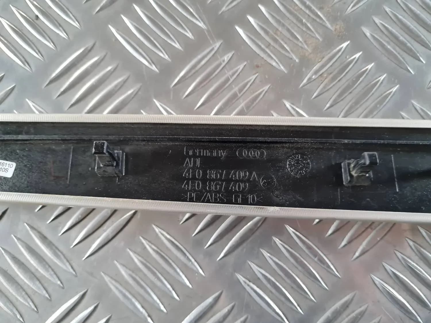 Ovien verhoilupaneelit AUDI A6 2008 - foto 4
