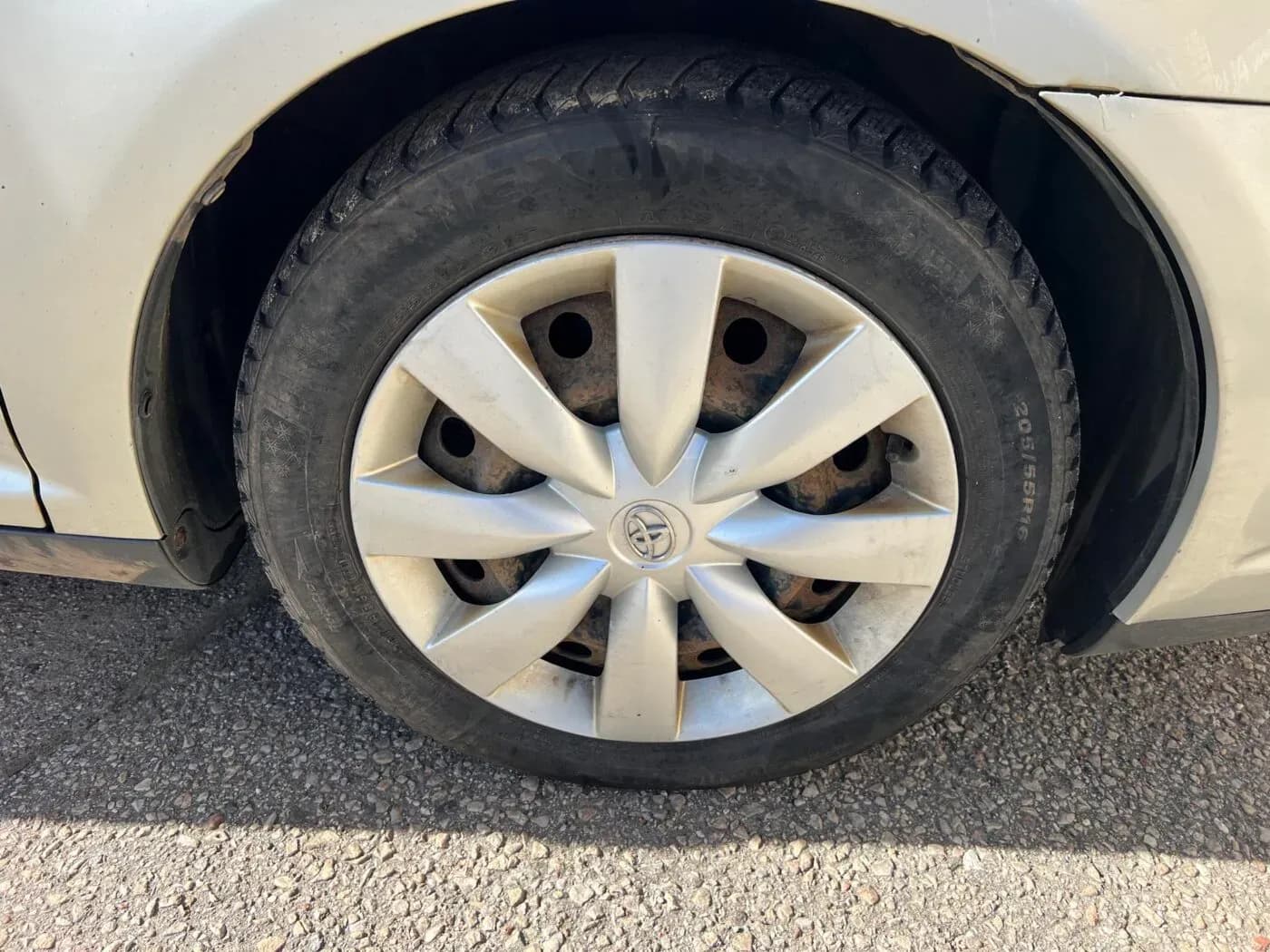 Kuva puretusta autosta 5