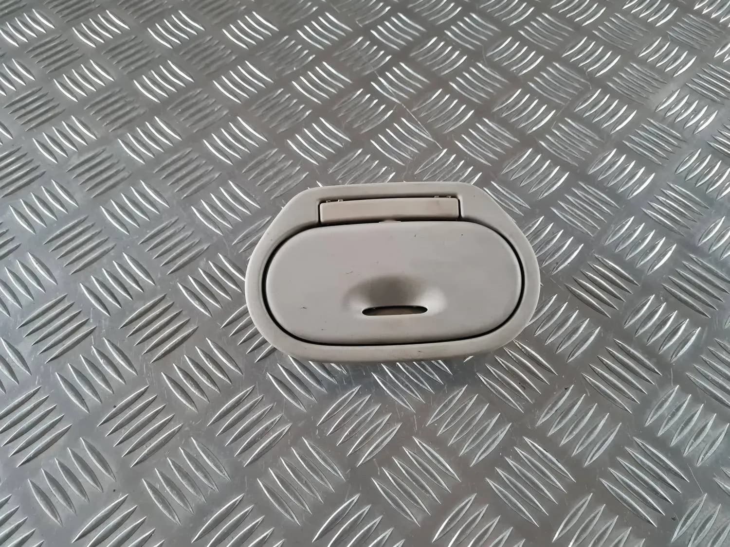 Säilytyslokero katossa RENAULT SCENIC III 2011 - foto 2