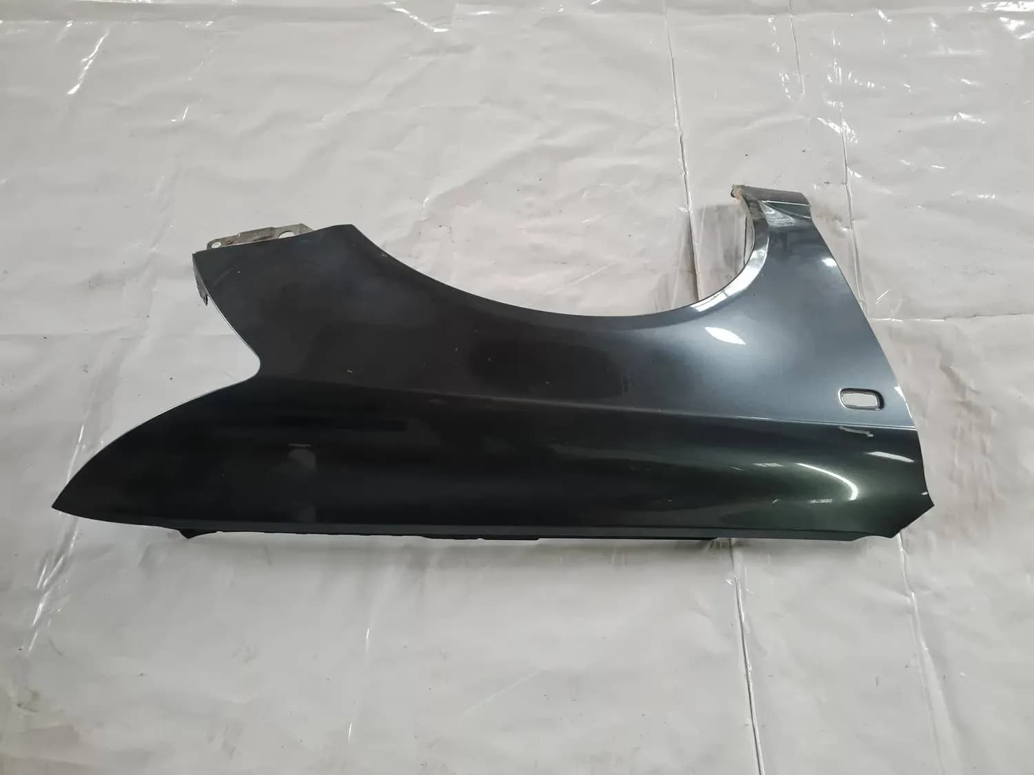 Oikea etusiipi AUDI A6 2008 - foto 3