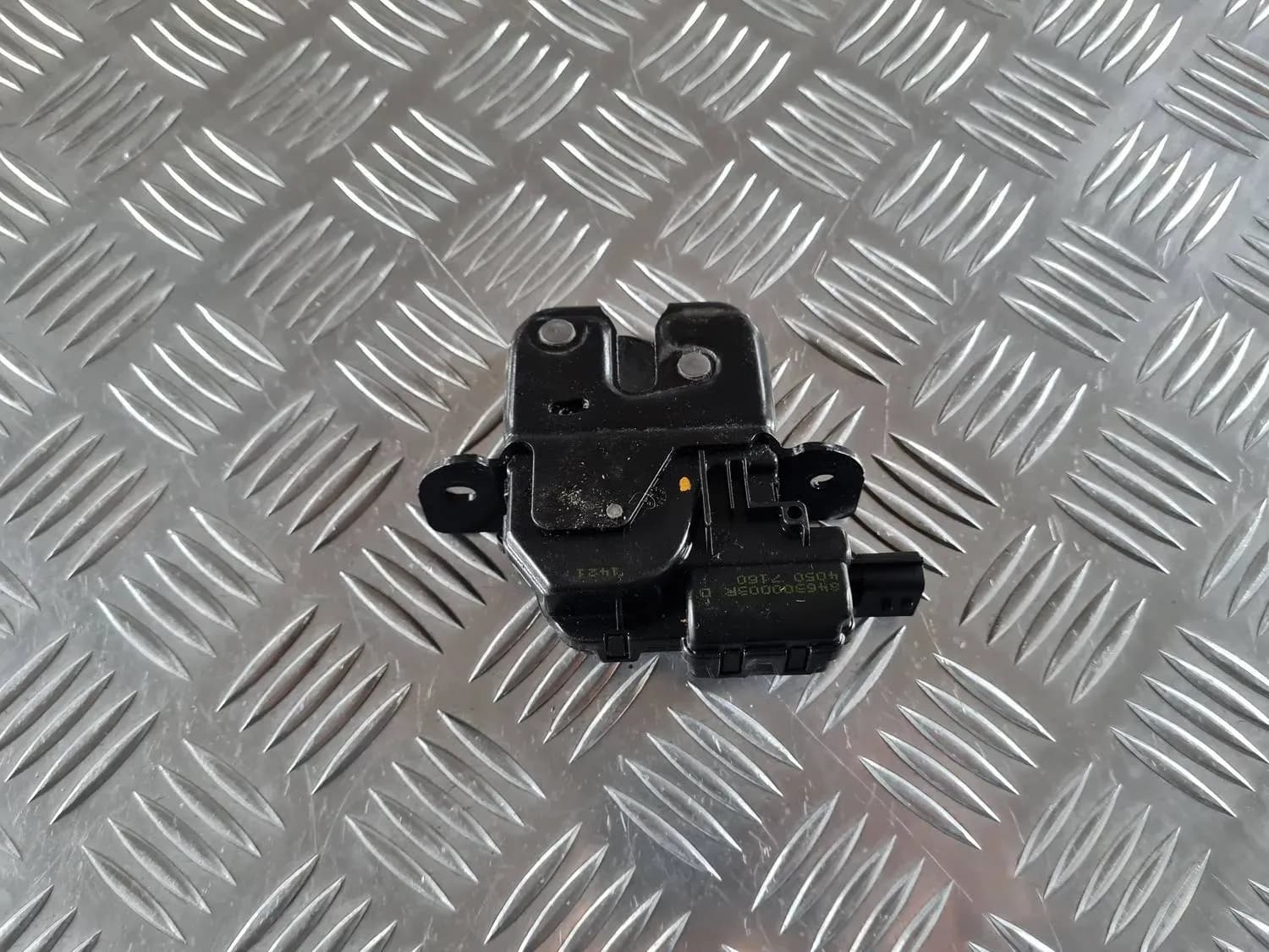 Tavaratilan lukko RENAULT SCENIC III 2011 - foto 1