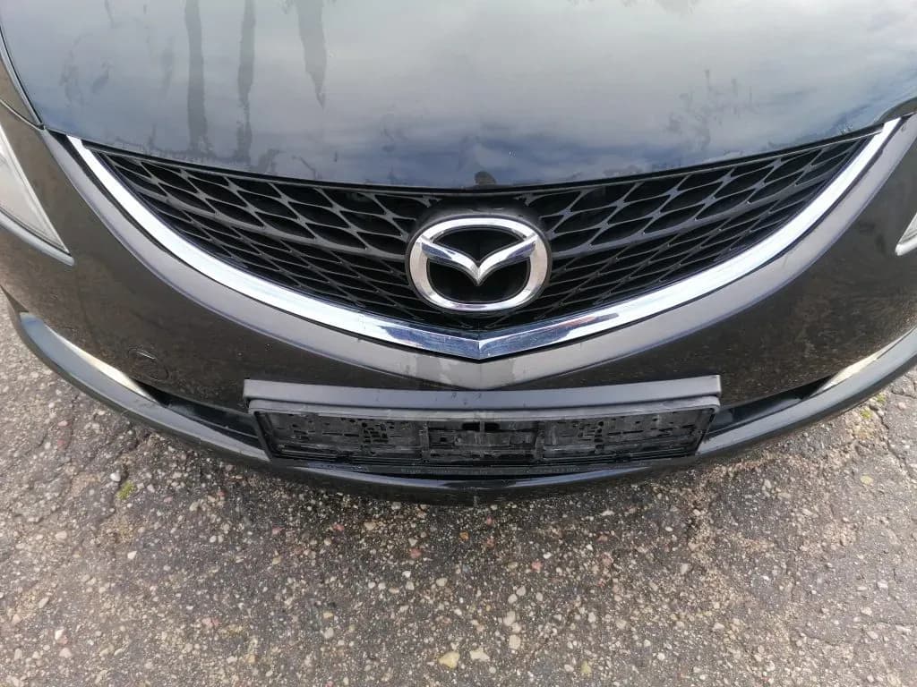 Kuva puretusta autosta 5