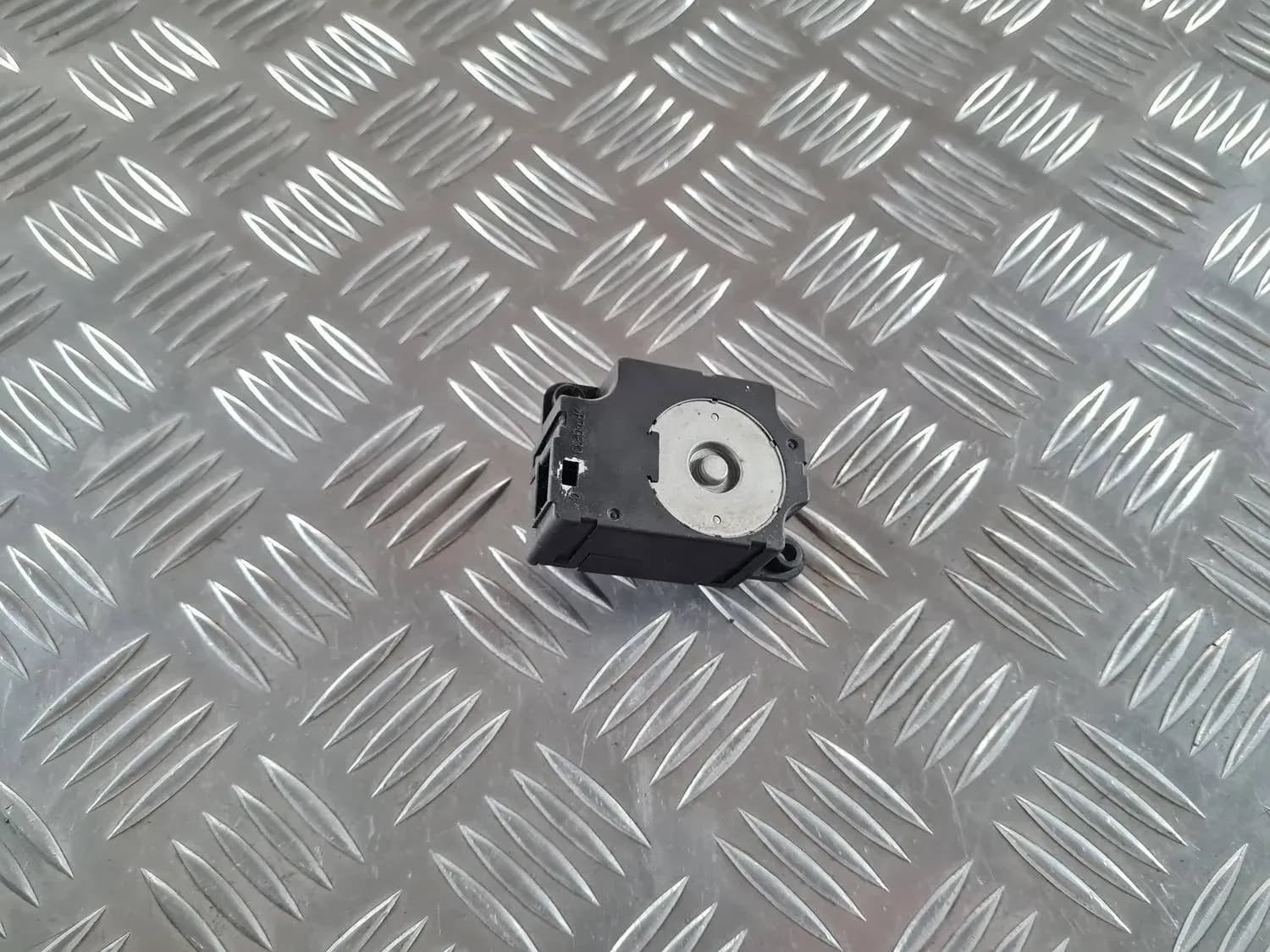 Lämmitysjärjestelmän toimilaite RENAULT SCENIC III 2011 - foto 5