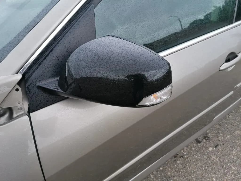 Kuva puretusta autosta 3