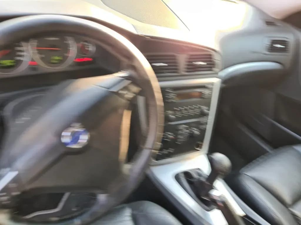 Kuva puretusta autosta 5