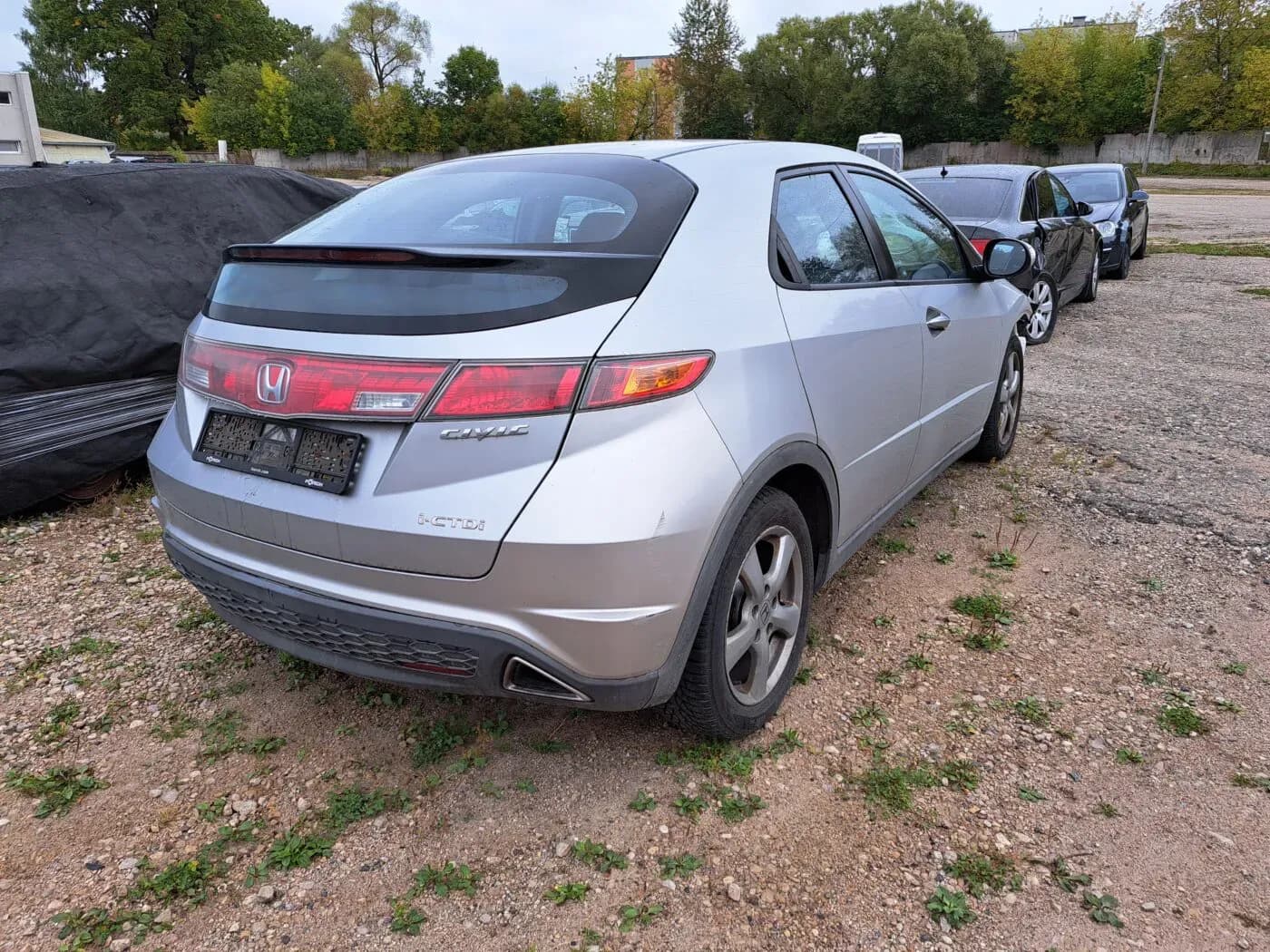 Kuva puretusta autosta 2