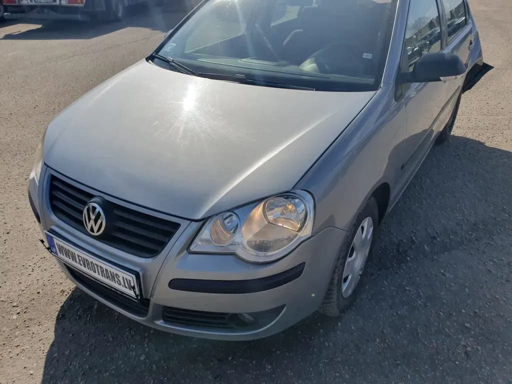 Kuva puretusta autosta 1