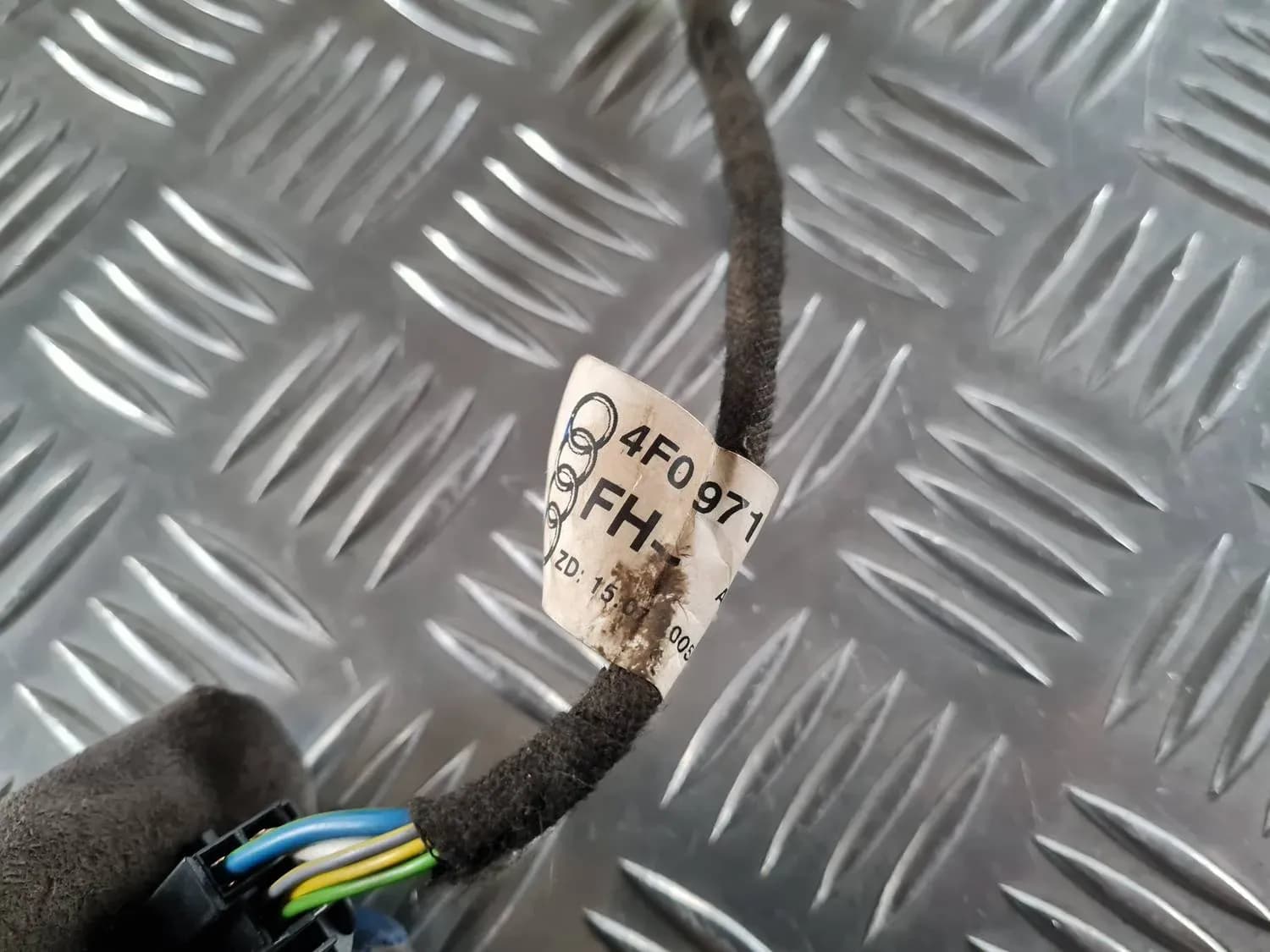 Sähköikkunan moottorin johto AUDI A6 2008 - foto 2
