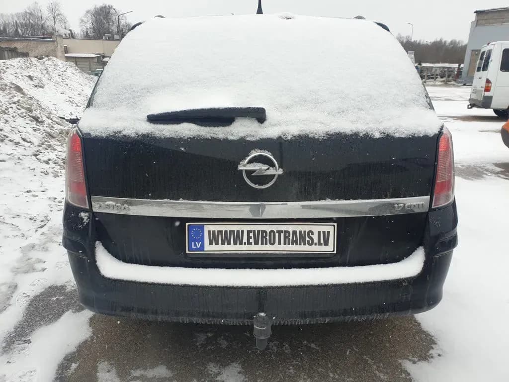 Kuva puretusta autosta 1