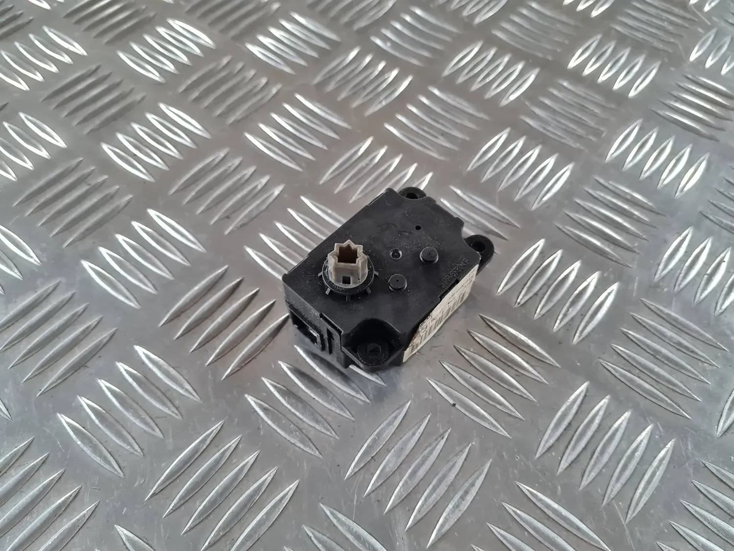 Lämmitysjärjestelmän toimilaite RENAULT SCENIC III 2011 - foto 2