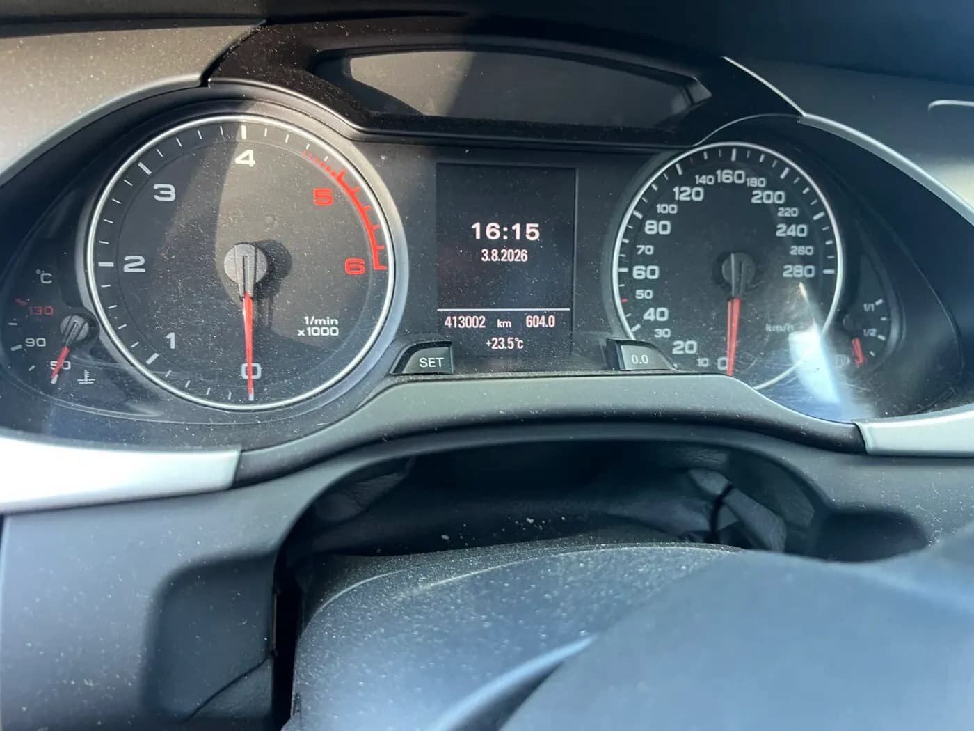 Kuva puretusta autosta 4