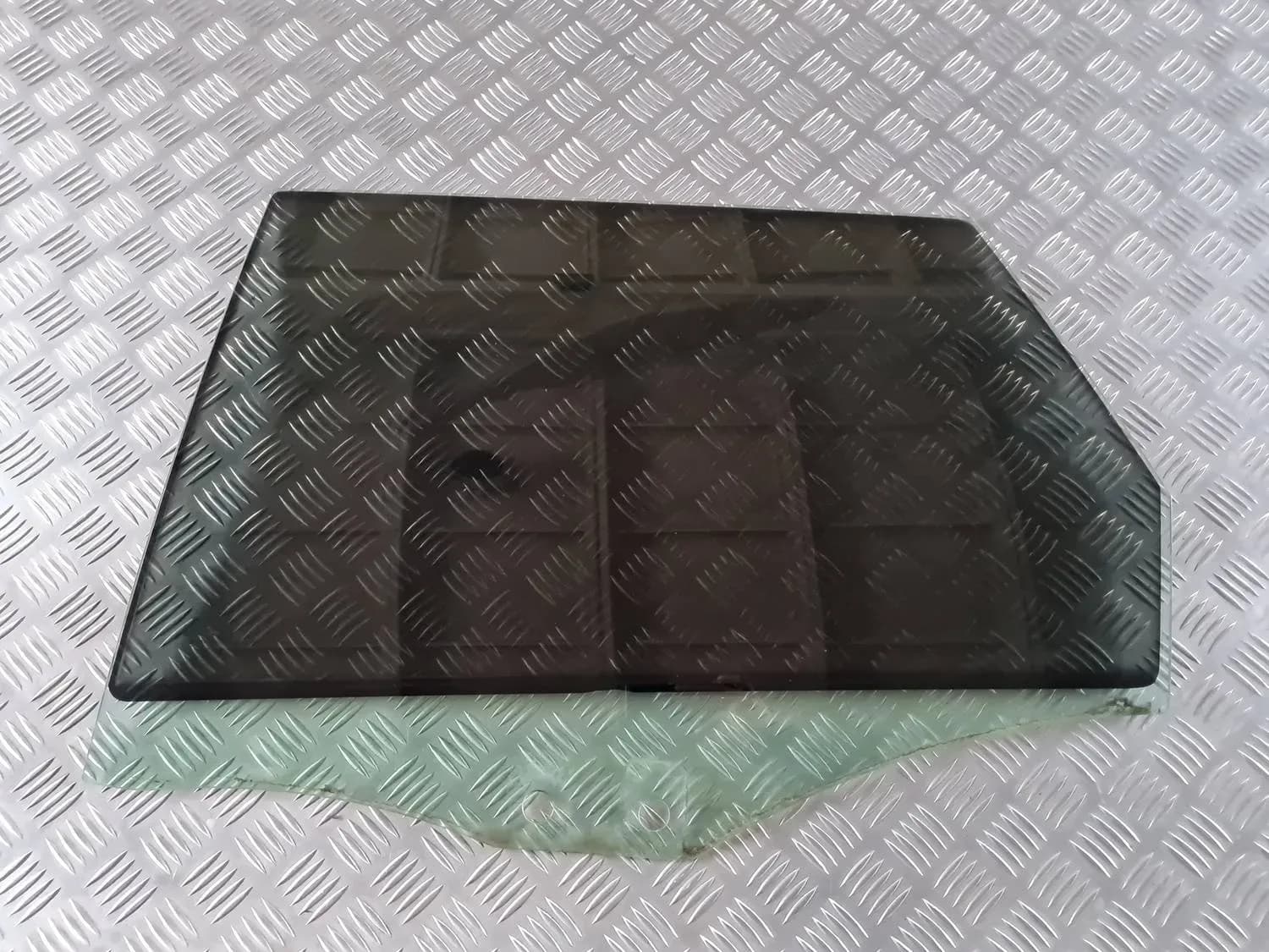 Vasemman takaoven lasi AUDI A6 2008 - foto 1