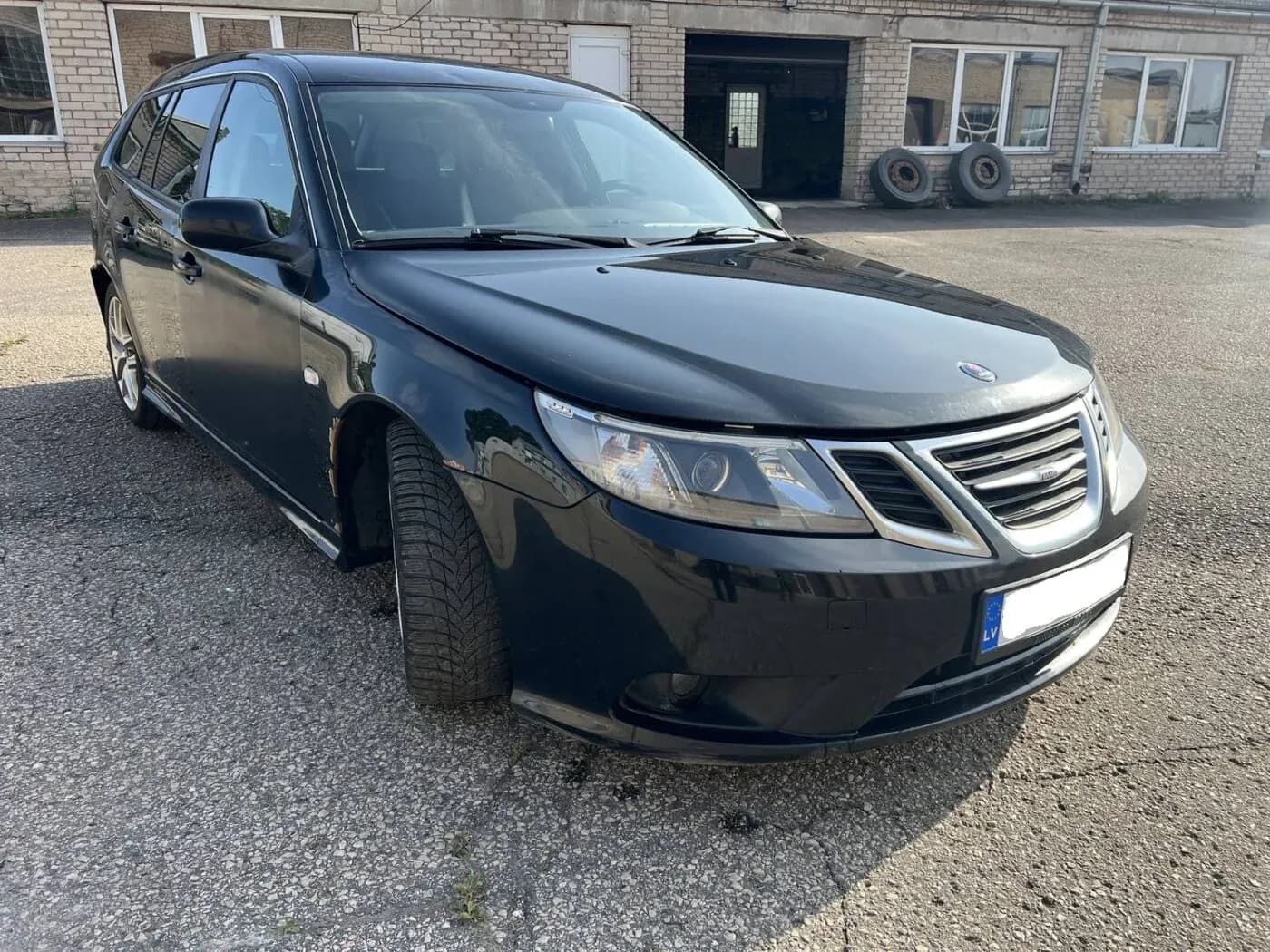 Kuva puretusta autosta 2