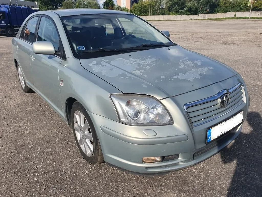 Kuva puretusta autosta 2