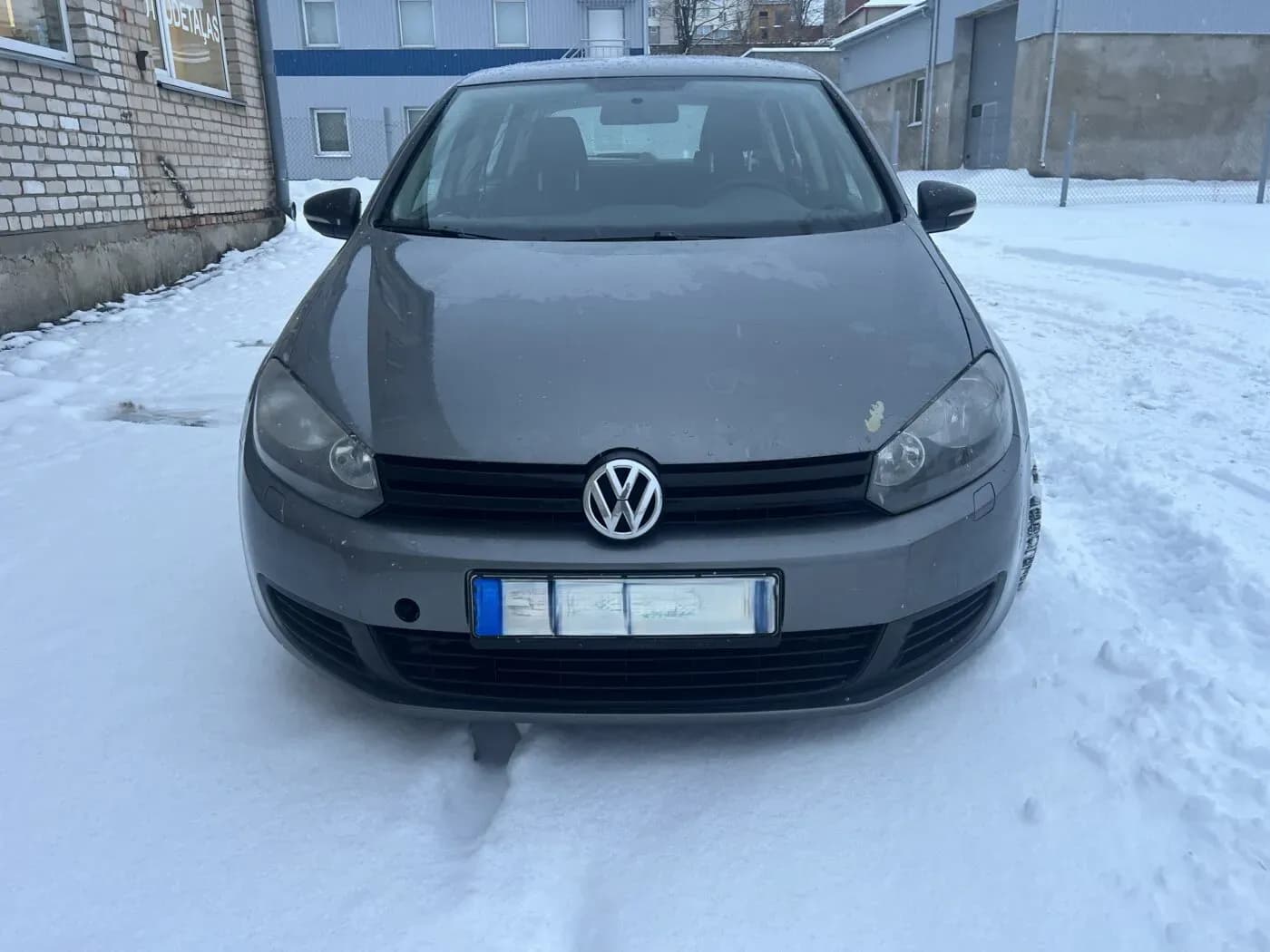 Kuva puretusta autosta 3