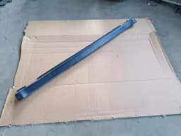 Oikea ulompi kynnyslista SUBARU LEGACY 2009