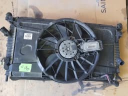 Jäähdyttimen tuuletin VOLVO C30 2008 BLACK