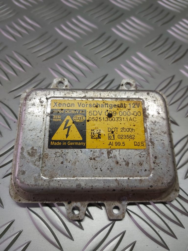 Ksenona vadības bloks priekš BMW 525 E60 2004 BLACK 1 Ksenona vadības bloks priekš BMW 525 E60 2004 BLACK