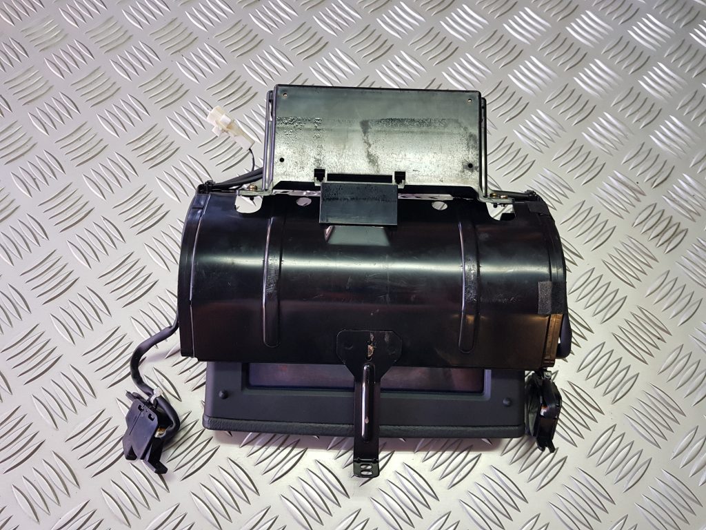 Displejs priekš TOYOTA AVENSIS 2004 2 Displejs priekš TOYOTA AVENSIS 2004