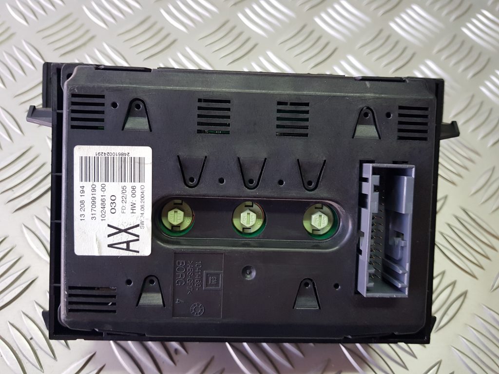 Displejs priekš OPEL ASTRA H 2005 GREEN 2 Displejs priekš OPEL ASTRA H 2005 GREEN