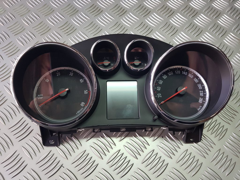 Spidometrs priekš OPEL ASTRA J 2011 1 Spidometrs priekš OPEL ASTRA J 2011