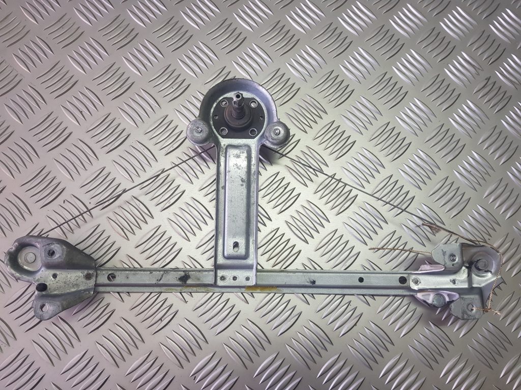 Stikla pacelšanas mehānisms aizmugurējais labais priekš OPEL ASTRA H STATION WAGON 2009 2 Stikla pacelšanas mehānisms aizmugurējais labais priekš OPEL ASTRA H STATION WAGON 2009