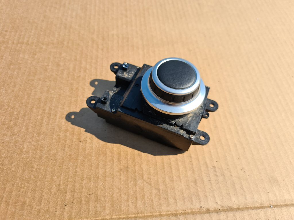 Multimēdijas vadības bloks priekš BMW 525D E61 2007 TOURING BLACK 2 Multimēdijas vadības bloks priekš BMW 525D E61 2007 TOURING BLACK