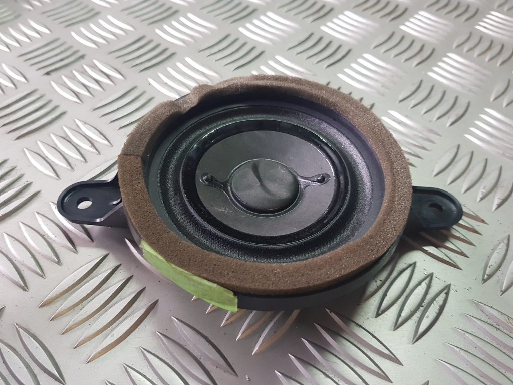 Durvju skaļrunis, augšā priekš AUDI A7 2011 SPORTBACK 3 Durvju skaļrunis, augšā priekš AUDI A7 2011 SPORTBACK