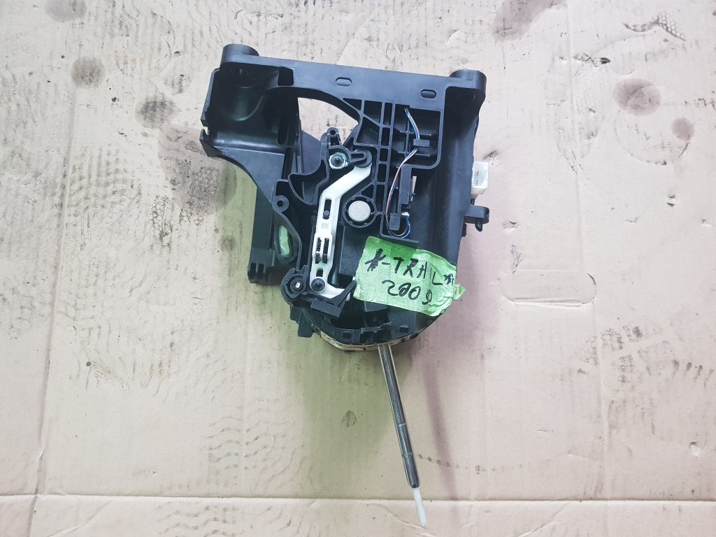 Ātrumu pārslēgšanas slēdzis priekš NISSAN X-TRAIL 2008