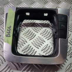 Dekoratīvs rāmis pārnesumu selektoram priekš VW PASSAT B6 2008 ANGL.