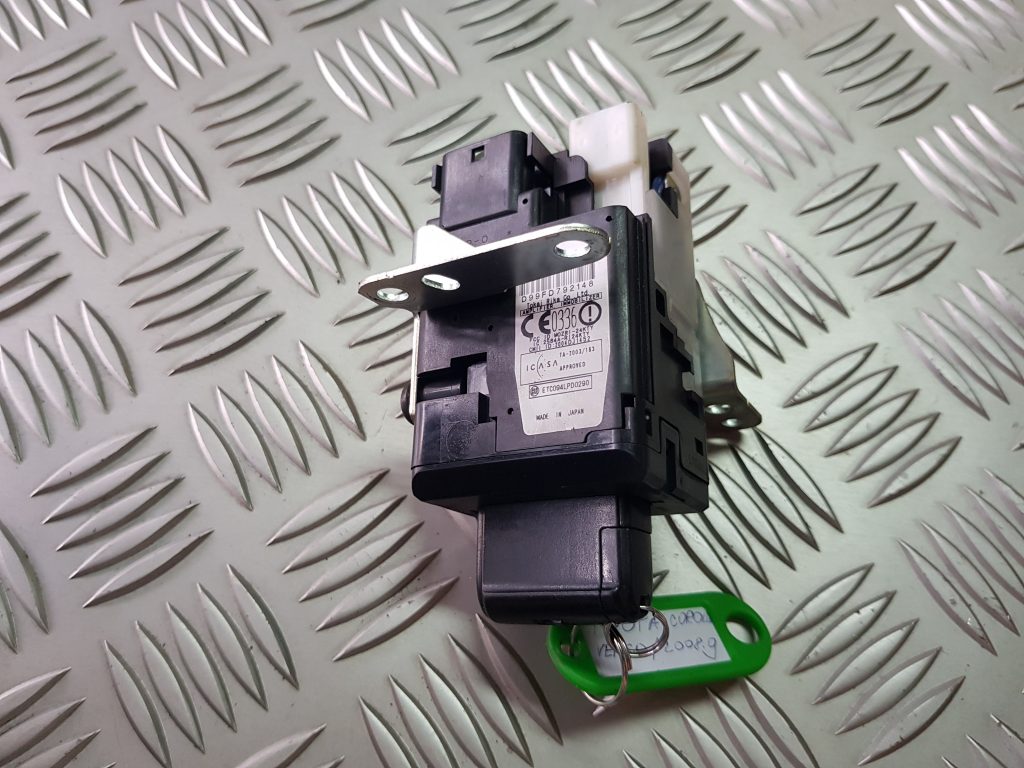 Aizdedzes slēdzene priekš TOYOTA COROLLA VERSO 2008