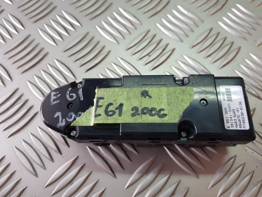 Šofera durvju slēdža pogas priekš BMW 530D E61 2006 TOURING TITANSILVER 2 Šofera durvju slēdža pogas priekš BMW 530D E61 2006 TOURING TITANSILVER