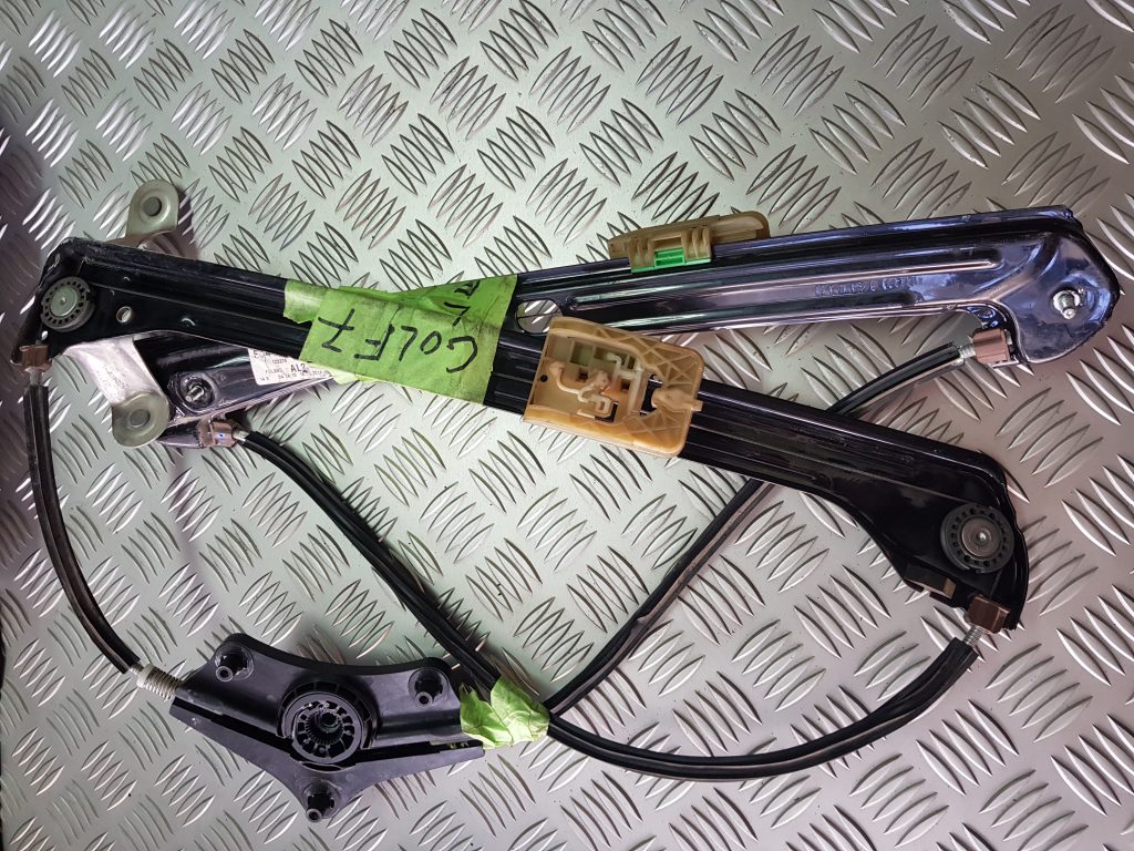 Stikla pacelšanas mehānisms priekšējais kreisais priekš VW GOLF 2014 1 Stikla pacelšanas mehānisms priekšējais kreisais priekš VW GOLF 2014