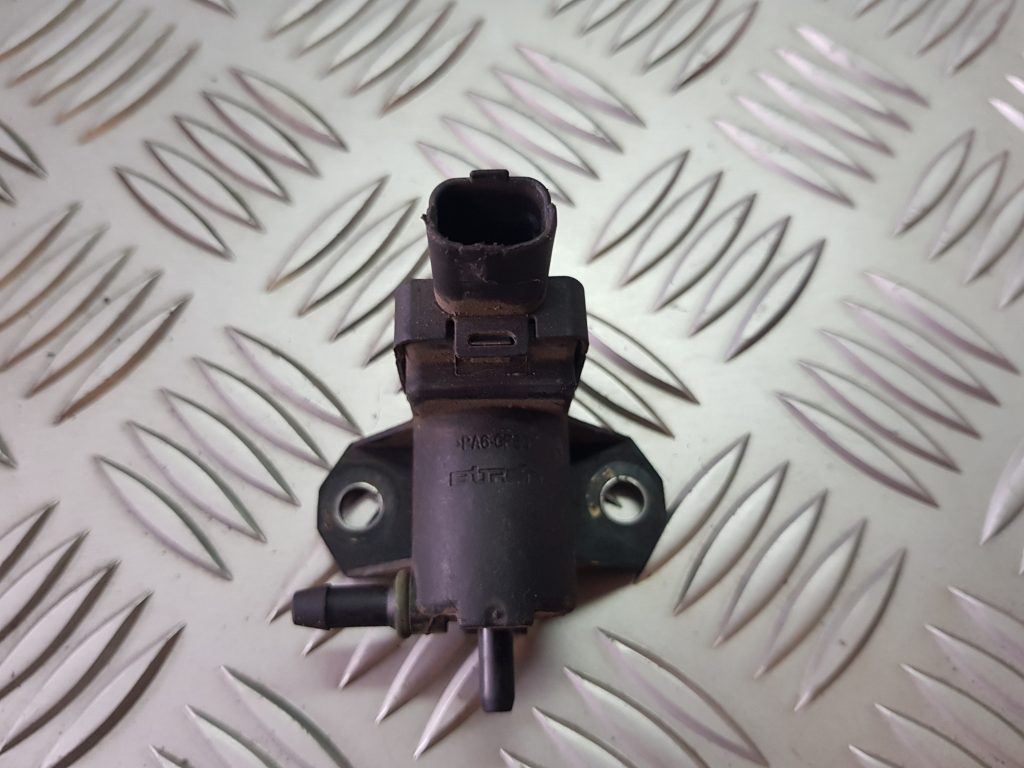 Solenoīda vakuuma vārsts priekš CITROEN C4 2018 1 Solenoīda vakuuma vārsts priekš CITROEN C4 2018