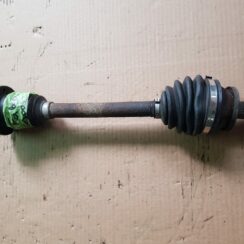 Pusass priekšējā kreisā priekš ŠKODA FABIA 2003