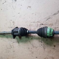 Pusass priekšēja labā priekš NISSAN X-TRAIL 2008