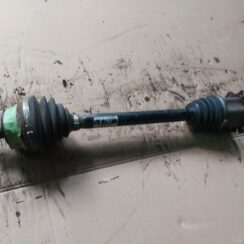 Pusass priekšējā kreisā priekš AUDI A4 2005