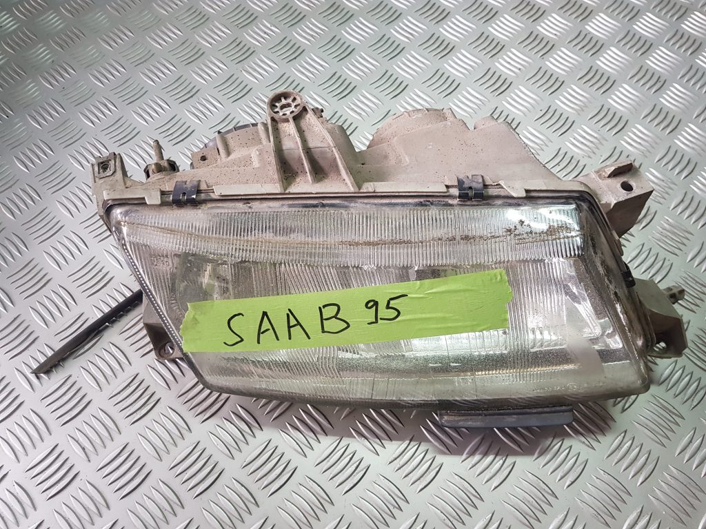 Priekšējais labais lukturis priekš SAAB 9-5 1999 1 Priekšējais labais lukturis priekš SAAB 9-5 1999