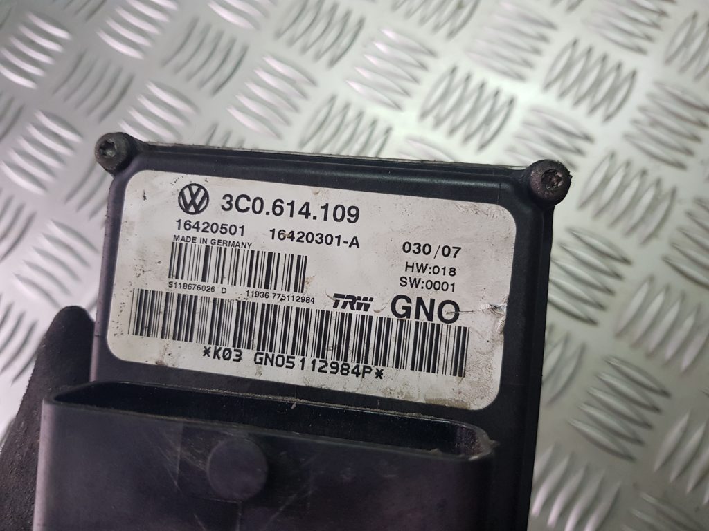 ABS bloks priekš VW PASSAT 2007 UNIVERSAL SILVER 3 ABS bloks priekš VW PASSAT 2007 UNIVERSAL SILVER